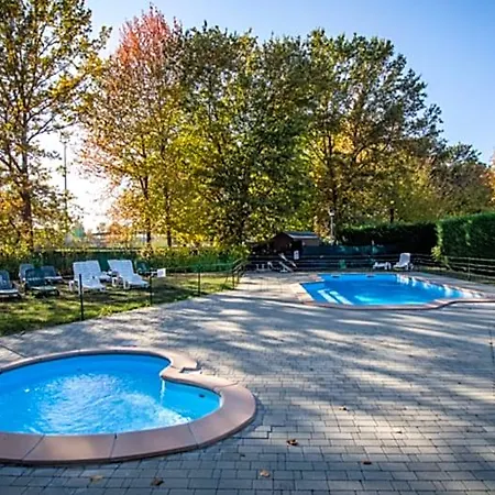 Eco House Roero فندق