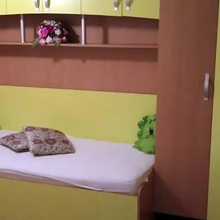 Eco House Roero فندق ألبا